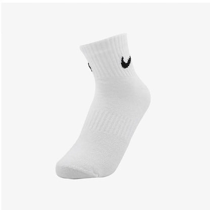 Nike Socks Nike Basketball Thickened Socks Sports Long Socks with Dri-FIT Technology for Breathability 3-Pack SX7667-100