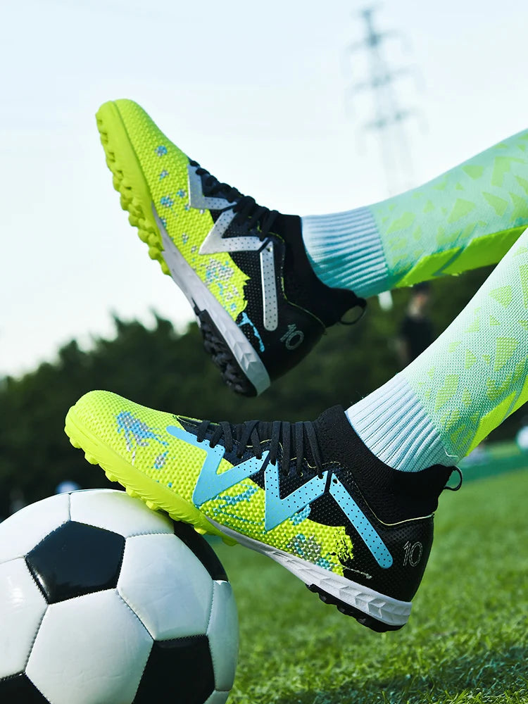 Chaussures de football TF pour adultes, semelle en caoutchouc résistante à l'usure pour terrain synthétique, chaussures de football légères en PU pour hommes, pour matchs sur gazon extérieur
