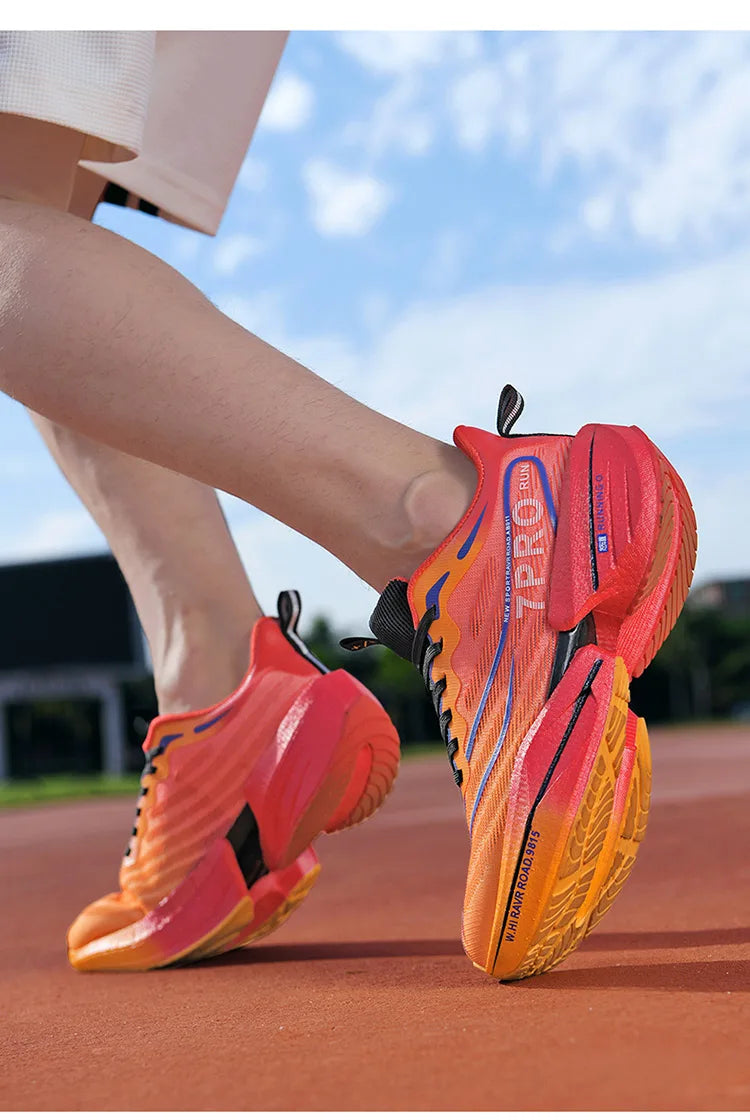 New Men's Carbon Plate Sneakers Outdoor Soft Sole Mesh Sports Shoes Running Shoes Light Anti-Slip Casual Couple Tennis Shoes
