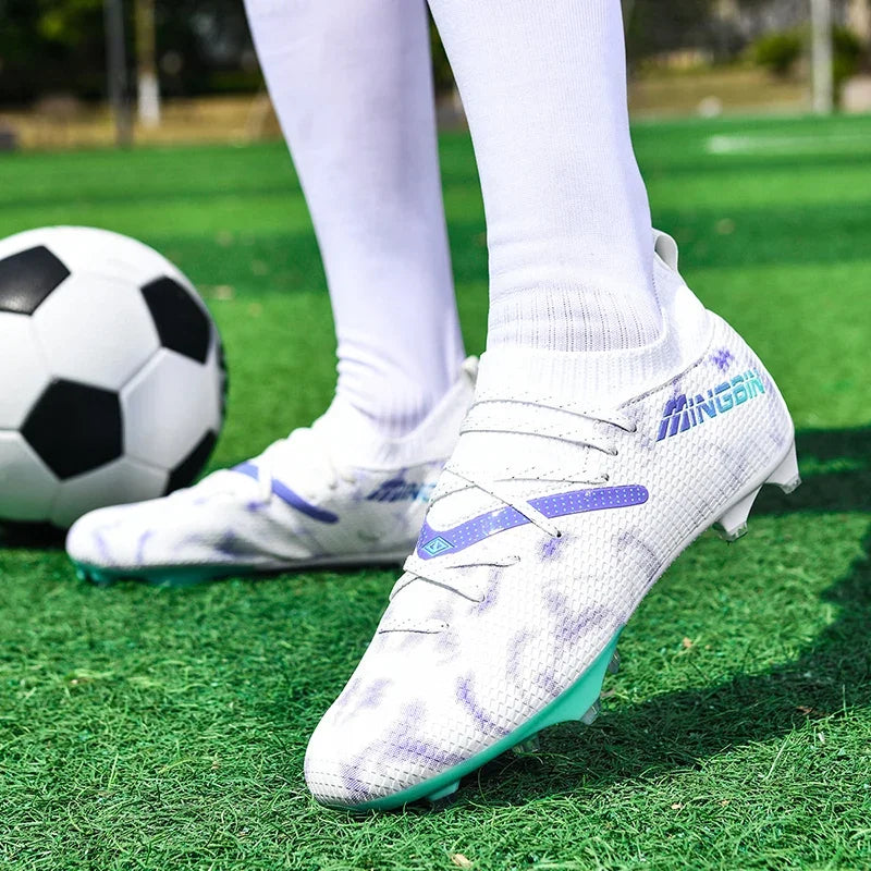 New Men Football Boots Professional Soccer Shoes Cleats Futsal Women Unisex Ultralight Hot Sale High-quality TF/FG Sneakers