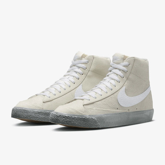 Nike aito Blazer Mid '77 SE miesten vapaa-ajan urheilukengät DV0797-100