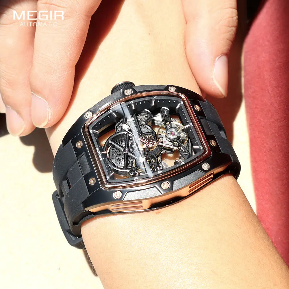 Orologio da polso automatico MEGIR da uomo, fashion, cinturino in silicone nero, impermeabile, luminoso, sportivo, meccanico, con quadrante tonneau 2242