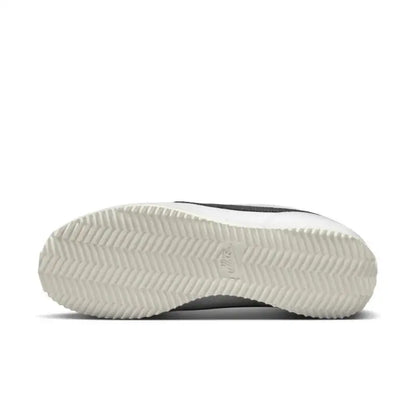 NIKE W CORTEZ Scarpe da skateboard da donna Sneakers Comode e traspiranti in cotone, modello low-top da donna