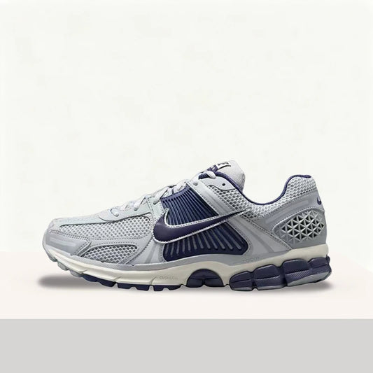 Nike Zoom Vomero 5 nizki, udobni, zračni tekaški čevlji za vsakdanjo rabo in potovanje v službo, unisex model FB9149-003
