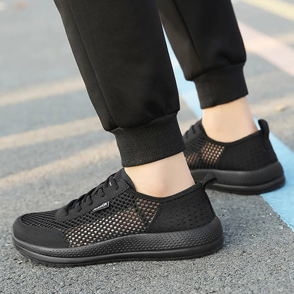 Men Soft Sport Shoes Breathable Fashion Mesh Running Shoes Comfortable Man High Quality Outdoor Lightweight Sneakers for Men