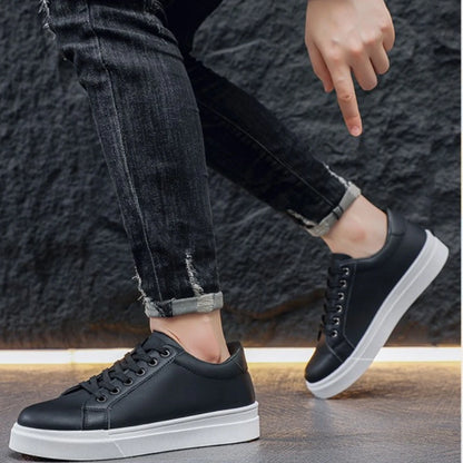 New Hot Selling Fashionable Men's Board Shoes Trendy White Shoes Student Sports  Leisure Shoes Versatile Men's Shoes