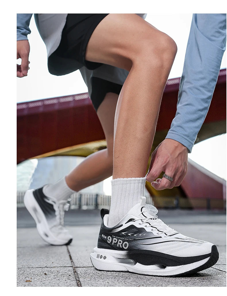 New Men's and Women's Running Shoes Breathable Racing Sports Shoes Carbon Cushion Lightweight Men's Jogging Training Shoes