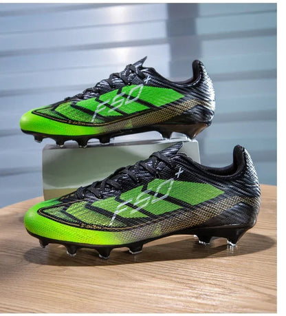 Nouvelles chaussures de football pour hommes, chaussures de soccer pour terrain en herbe, chaussures d'entraînement, chaussures de sport ultralégères, chaussures de match professionnelles, baskets antidérapantes unisexes.