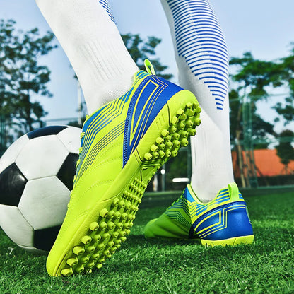 Chaussures de Football pour hommes, bottes de Football professionnelles, Futsal, vente en gros, confortables, TF, chaussures d'extérieur antidérapantes de haute qualité