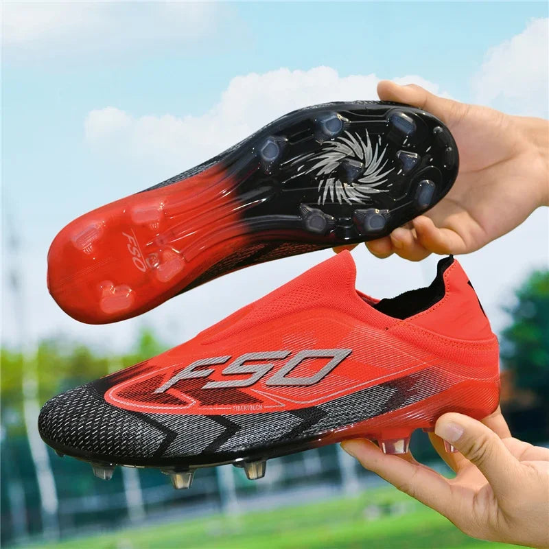 Nouvelles chaussures de football pour hommes, chaussures de sport d'extérieur, chaussures de soccer ultralégères, chaussures de futsal antidérapantes, de haute qualité, à cheville haute, respirantes, pour match