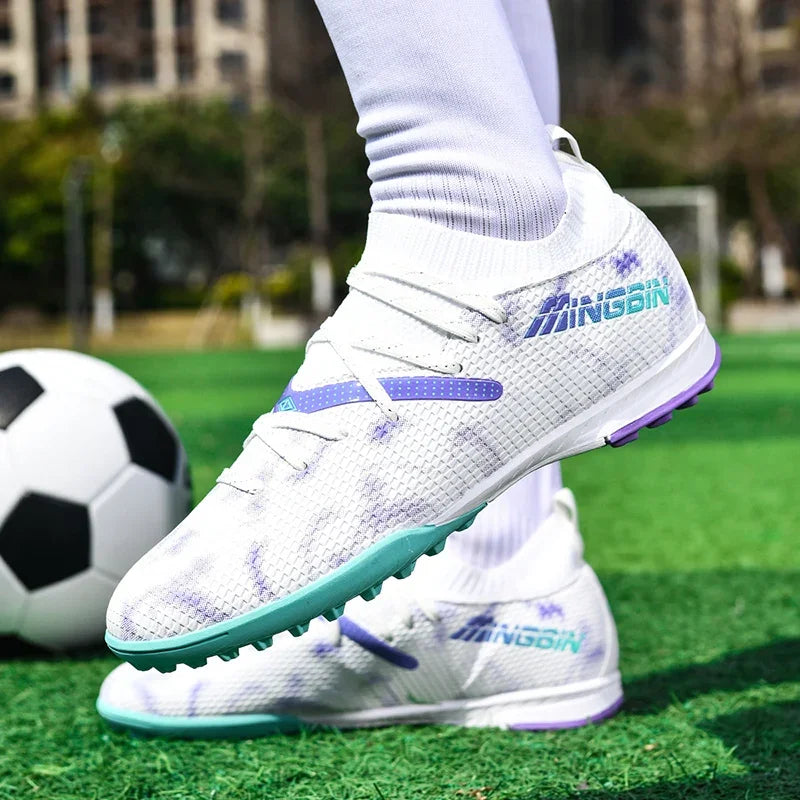 New Men Football Boots Professional Soccer Shoes Cleats Futsal Women Unisex Ultralight Hot Sale High-quality TF/FG Sneakers