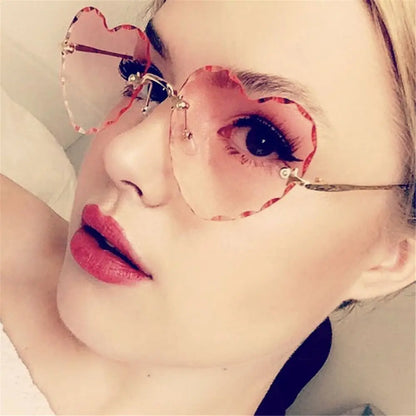 Heart Sunglasses Rimless Metal Frame Heart Shaped Sunglasses Gradient Lens Love Heart SunGlasses Women Eyewear UV400 Protection