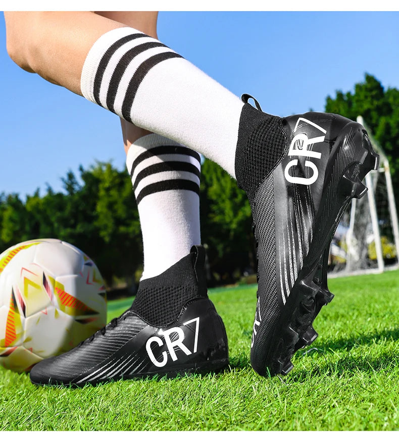 New Men Football Boots Hot Sale Professional Futsal High-quality Soccer Shoes Cleats Women Unisex Ultralight TF/FG Sneakers