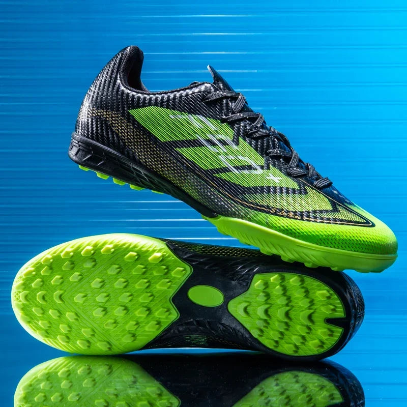 Nouvelles chaussures de football pour hommes, chaussures de soccer pour terrain en herbe, chaussures d'entraînement, chaussures de sport ultralégères, chaussures de match professionnelles, baskets antidérapantes unisexes.