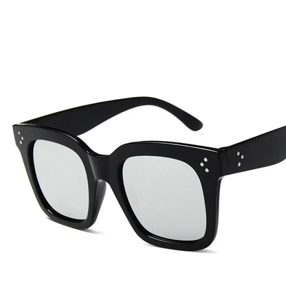 2026 Sunglasses Lady Flat Top Eyewear Lunette Femme Women Luxury Brand Sunglasses Women Rivet Sun Glasse UV400