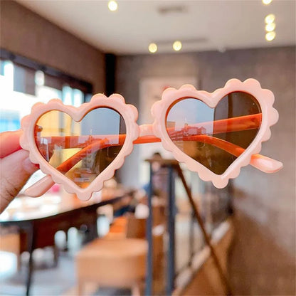 1Pc Cartoon Heart Sunglasses Children Baby Sunglasses Boys Girls UV400 Sun Glasses Shades Kids Gifts Fashion Party Eyeglasses